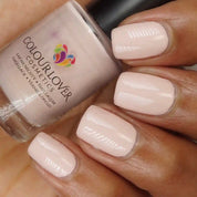 Beach Rules – Vegan quick-dry nude nail polish with pink undertones, 10-free and cruelty-free.