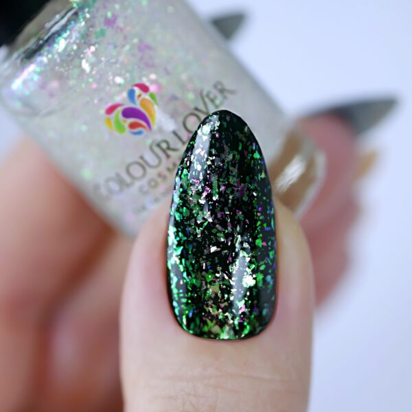 Frosty Glow – Vegan 10-free multichrome nail polish with a pearlescent finish, plant-based, and cruelty-free