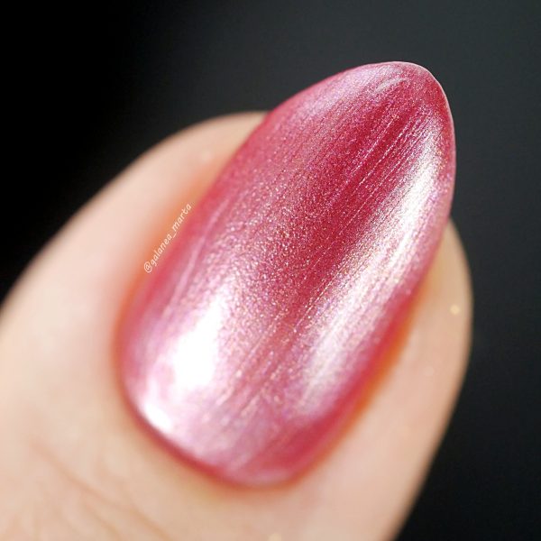 Peony – Vegan 10-free pink nail polish with a glossy finish, plant-based, and cruelty-free