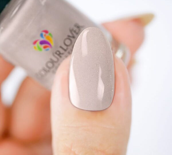 Sandcastle – Vegan 10-free neutral beige nail polish with a cream finish, plant-based, and cruelty-free
