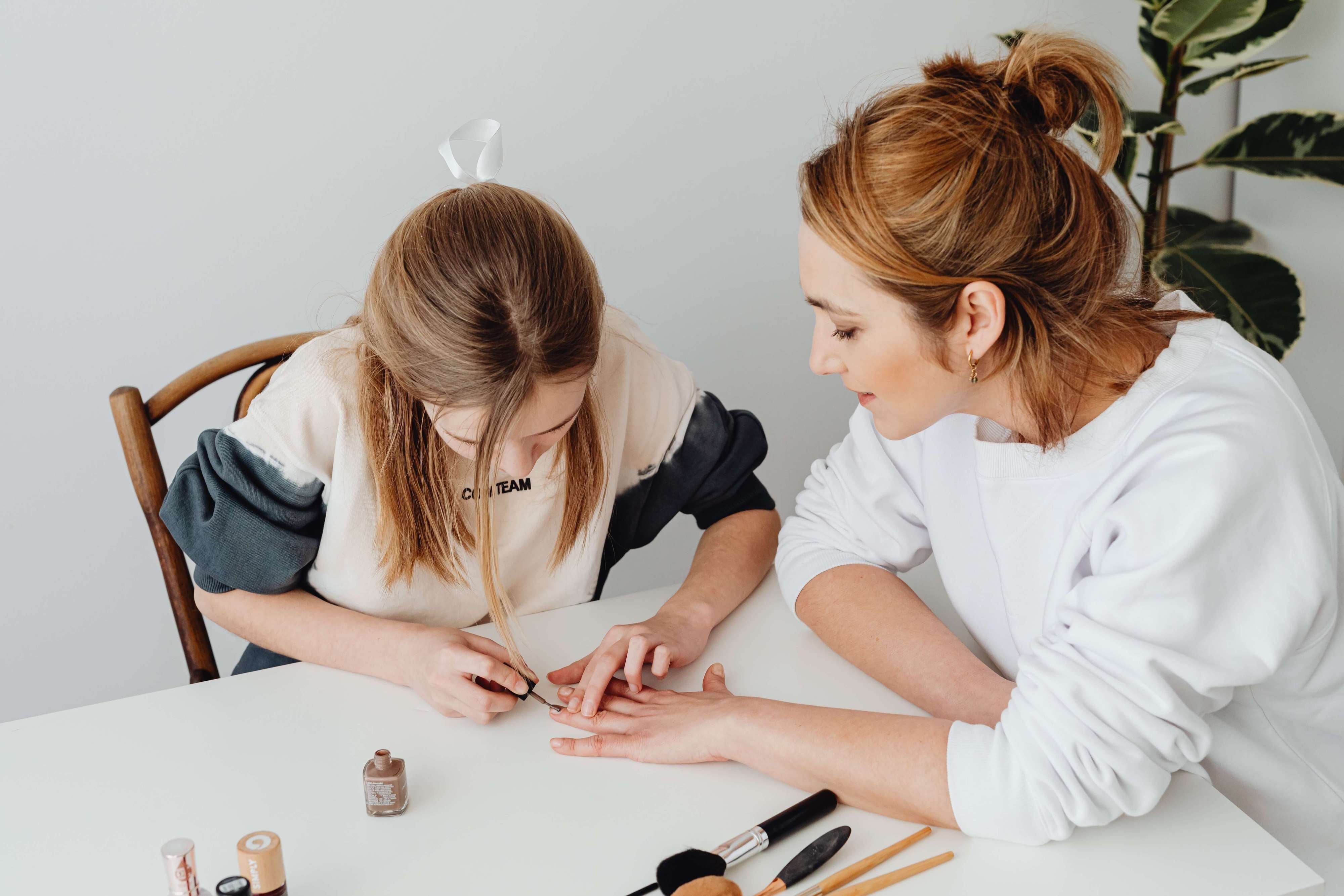 Why Go 10-Free? Nail Anatomy & Nail Polish Permeability Explained
