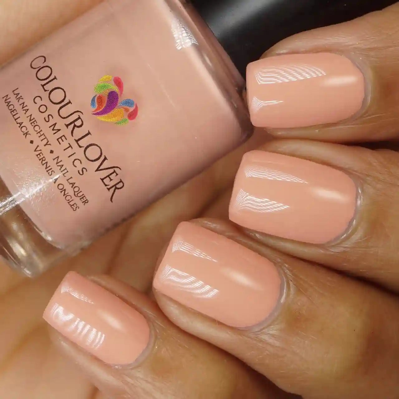 Barely Tanned – Vegan quick-dry nude nail polish with peach undertones, 10-free and cruelty-free.