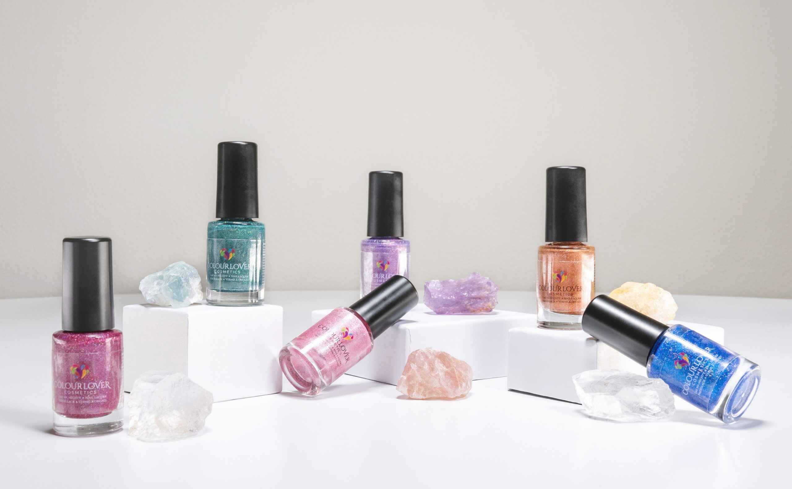 Holo Gems – Vegan 10-free holographic nail polish set with a shimmer finish, plant-based, and cruelty-free.