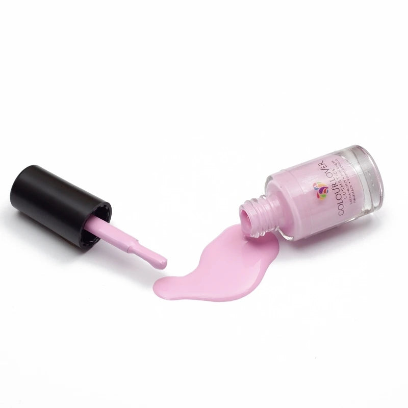 Caring – Vegan 10-free soft pink nail polish with a creamy finish, plant-based, and cruelty-free