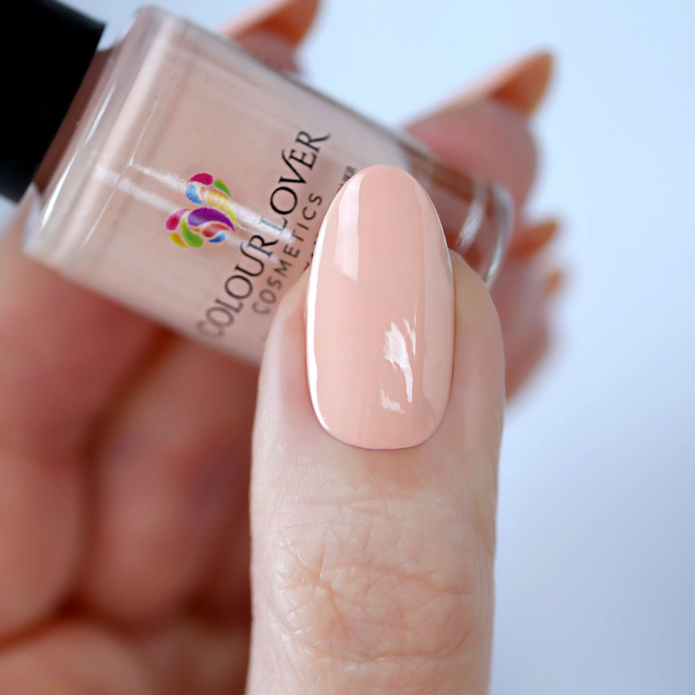 pastel peach nude nail polish with plant based, 10-free, vegan, cruelty free, sustainable, safe and healthy formula handmade in Slovakia