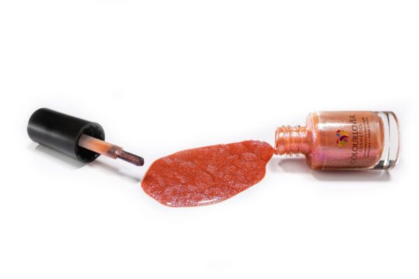 Fun in the Sun – Vegan 10-free coral pink nail polish with a cream finish, plant-based, and cruelty-free