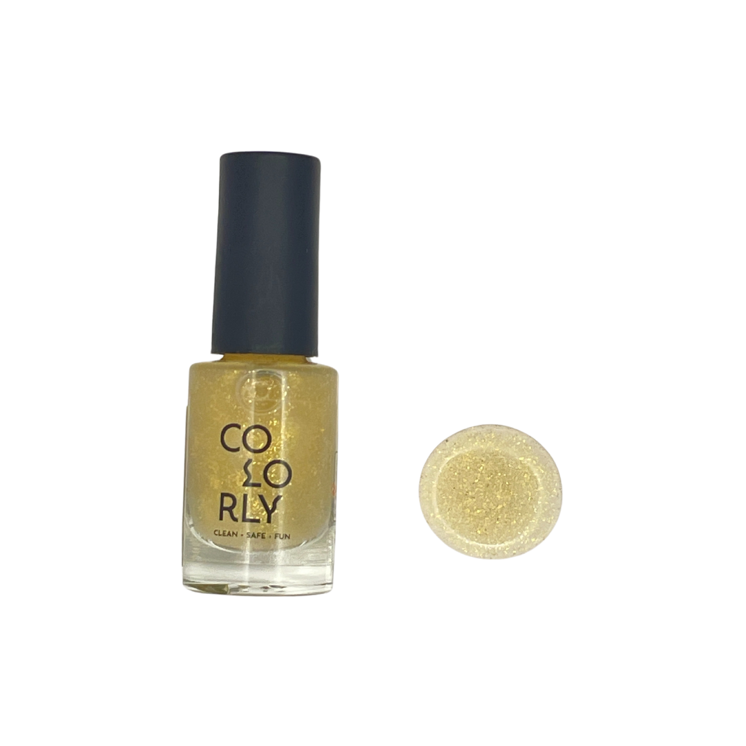 gold flakie nail polish with plant based, 10-free, vegan, cruelty free, sustainable, safe and healthy formula handmade in Slovakia