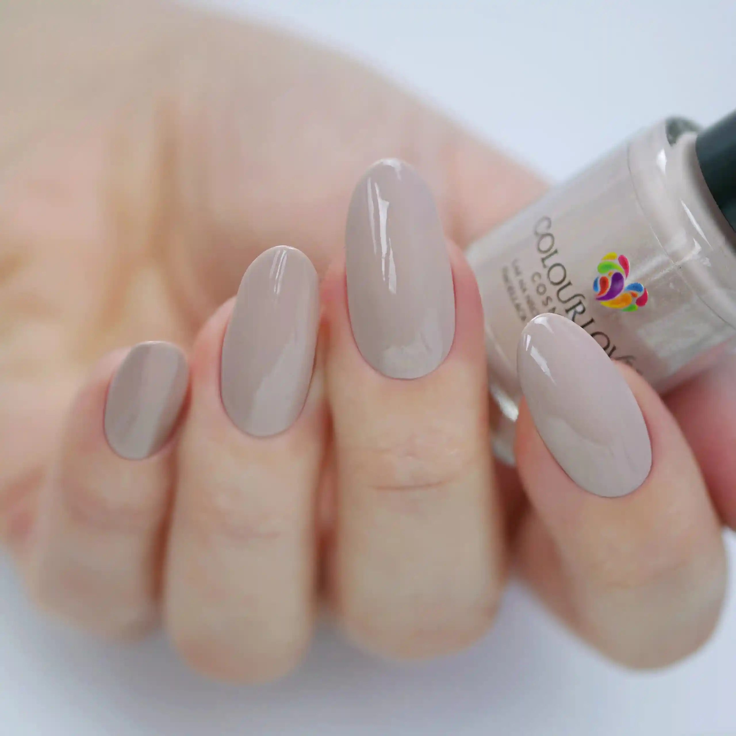 No Ants Allowed – Vegan 10-free nude nail polish with a smoky undertone, plant-based, and cruelty-free