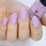 Read the Clouds – Vegan 10-free pastel lilac cream nail polish, plant-based and cruelty-free