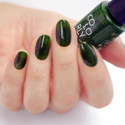 dark green nail polish with plant based, 10-free, vegan, cruelty free, sustainable, safe and healthy formula handmade in Slovakia