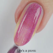 Life’s a Picnic – Vegan 10-free coral shimmer nail polish with a shimmer finish, plant-based, and cruelty-free.
