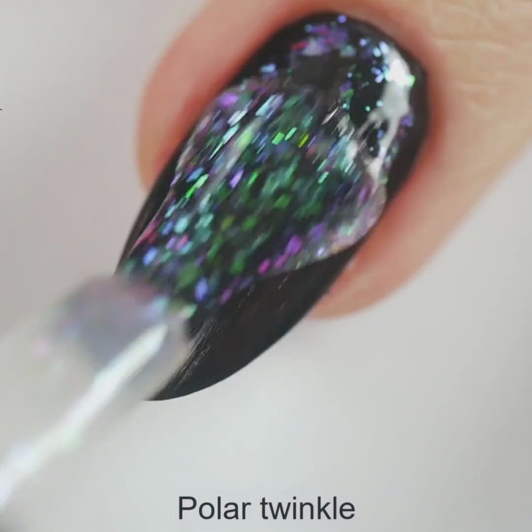 Polar Twinkle – Vegan 10-free color-changing nail polish shifting from green to purple with a shimmer finish, plant-based, and cruelty-free